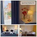 Frano I Franka By The Sea *