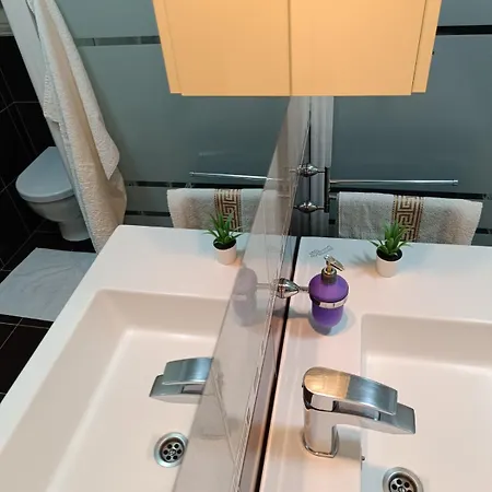 Frano I Franka By The Sea