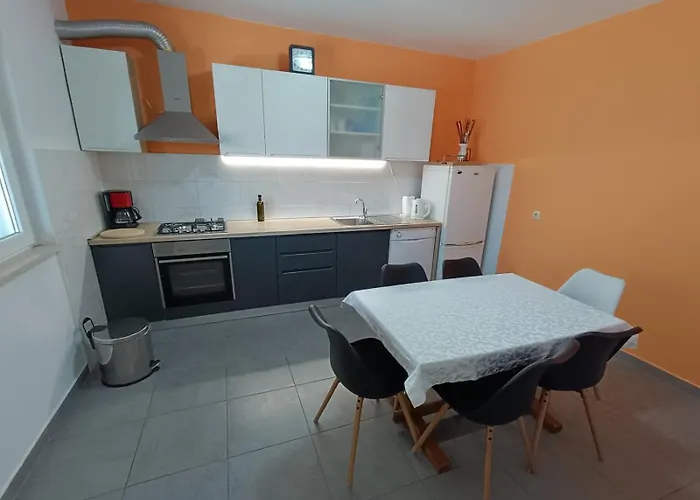 Frano I Franka By The Sea *